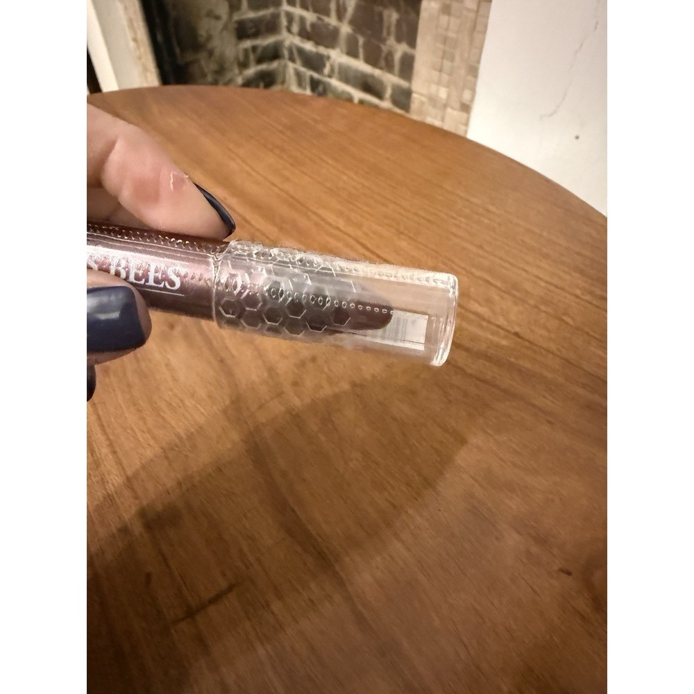 (1) BURT'S Burts Bees 100% Natural Lip Crayon 432 BORDEAUX VINES New Sealed - Picture 9 of 9